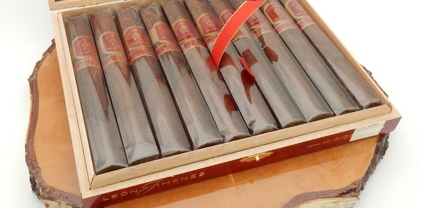 León Jimenes Double Maduro Gigante NR. 1740 (Cigarre, Zigarre)